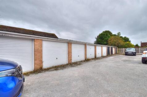 garage.jpg