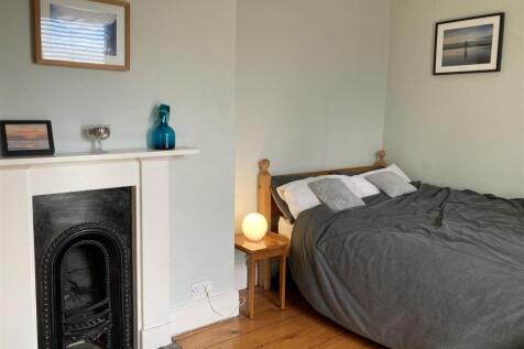 Bedroom 3 b.jpg