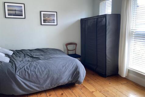Bedroom 3 a.jpg
