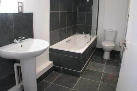 BathroomApt5.jpg