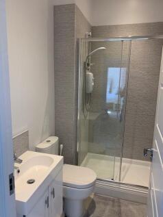 Bathroom_rotated_90.jpg