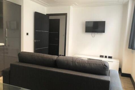 living area (1).jpg