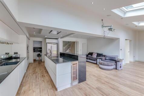 33 Naburn Dr_12.jpg