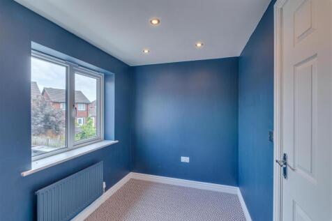 33 Naburn Dr_35.jpg