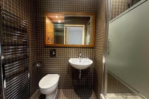 shower room ub.jpg
