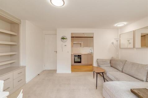 104 Royal Quay_8.jpg