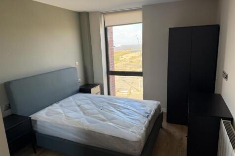 BED 2   .JPG