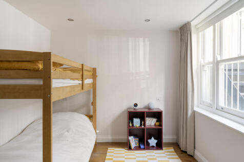 Private Realtor-11A Westbourne Grove Terrace-26_Lo