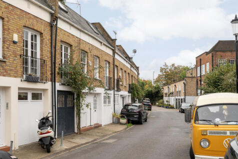 Private Realtor-23 Royal Crescent Mews-2_Lo