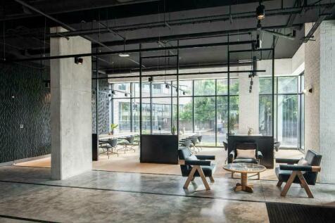 Entrance/workspace