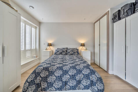 1343525-11-68b19c...