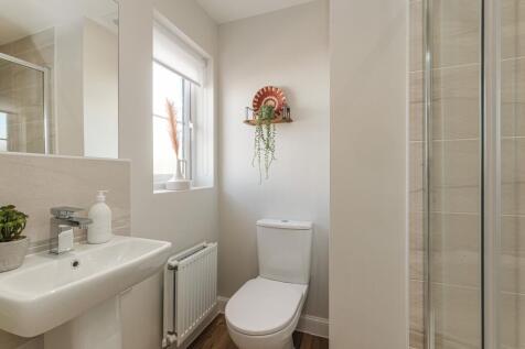 Interior view of the en suite in our 3 bed Ennerdale home