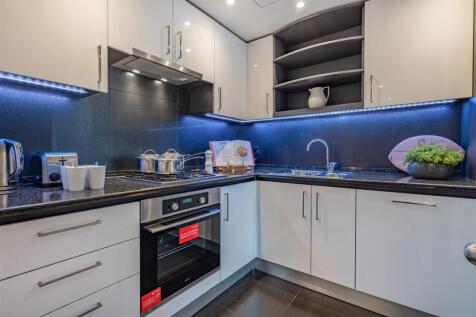 8474416-interior11.jpg