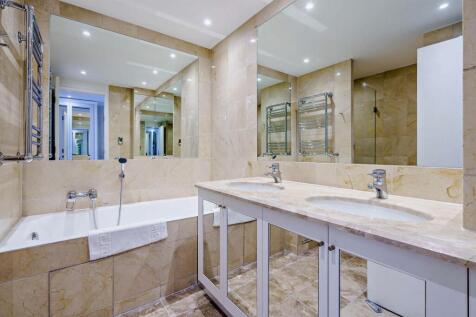 Bathroom1.jpg