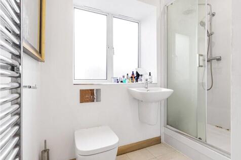 Bathroom.jpg
