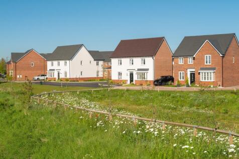 Green open space outside 4 bedroom family homes at Ryebank Gate May 2024