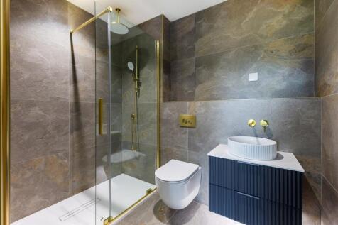 En-suite shower room