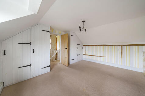 Main Bedroom (vie...