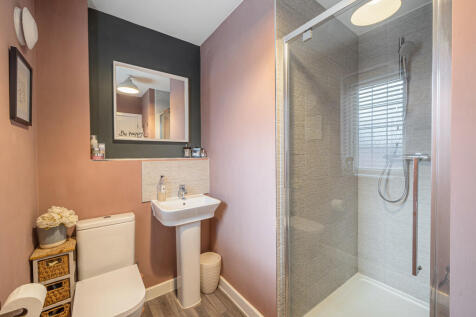 Bedroom 1 Ensuite