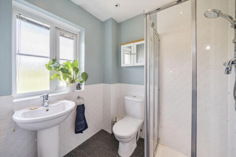 En-Suite for Bedr...