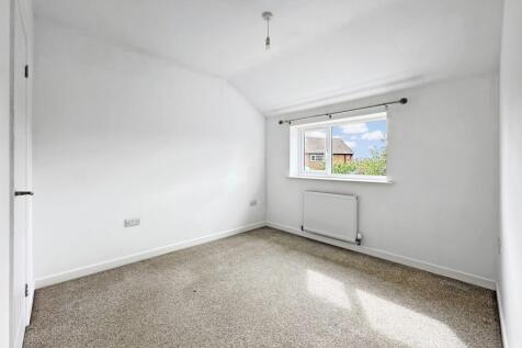 Principle Bedroom (en-suite)