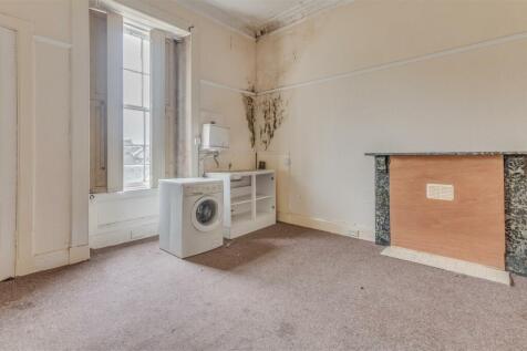 21 Windsor Street Dundee-9.jpg