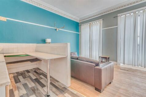 21 Windsor Street Dundee-11.jpg