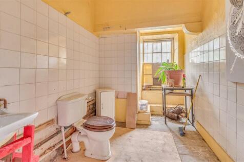 21 Windsor Street Dundee-21.jpg