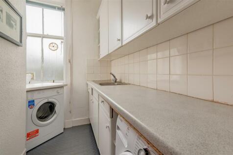 3 Douglas Terrace New images-24.jpg