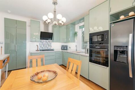 59 South Street Forfar-10.JPG
