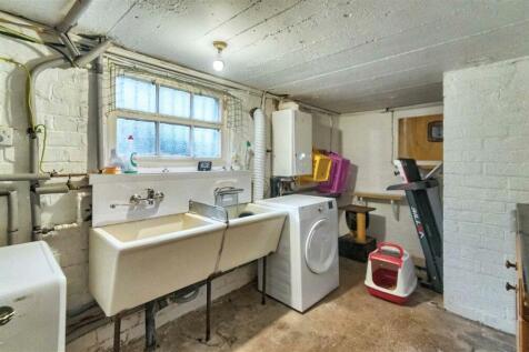59 South Street Forfar-13.JPG