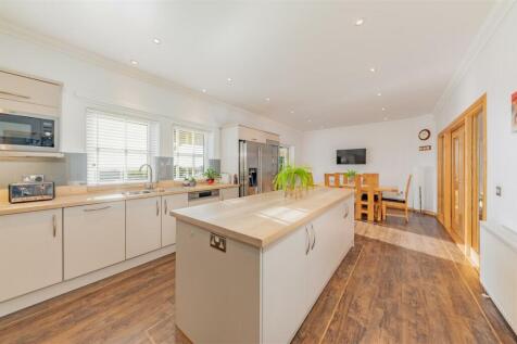 61A Brechin Road Kirrie-30.JPG