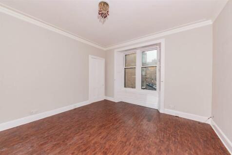 2R 182 Strathmartine Road Dundee New-1.JPG