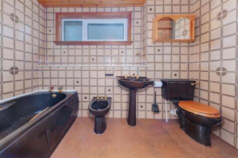 35 Pitcairn Road Dundee-4.JPG