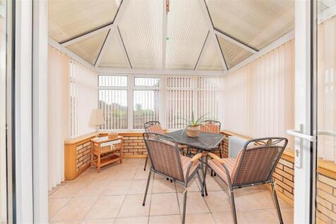 30 Lawers Road Panmurefield-11.JPG