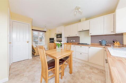 30 Lawers Road Panmurefield-20.JPG