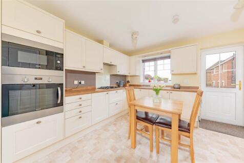 30 Lawers Road Panmurefield-21.JPG
