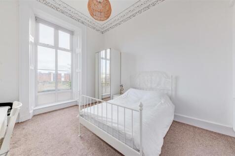26E Roseangle Dundee-12.JPG