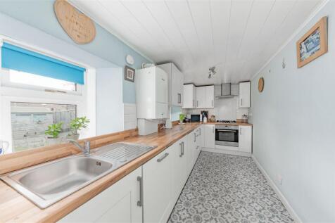 27 East Hemming Street Letham-11.JPG