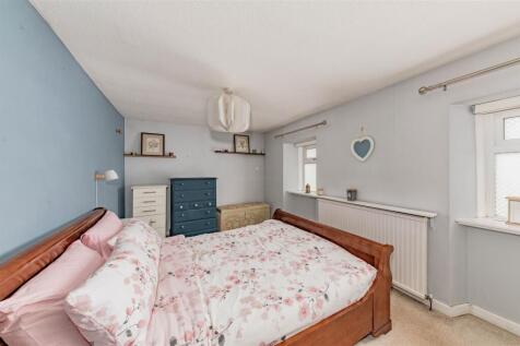 27 East Hemming Street Letham-9.JPG