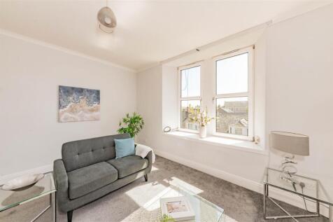 362F Strathmore Ave NEW Dundee-2.JPG