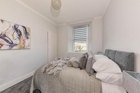 362F Strathmore Ave NEW Dundee-4.JPG