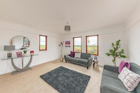 2 Westcroft Cottages Carmylie-8.JPG