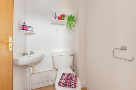 2 Westcroft Cottages Carmylie-20.JPG