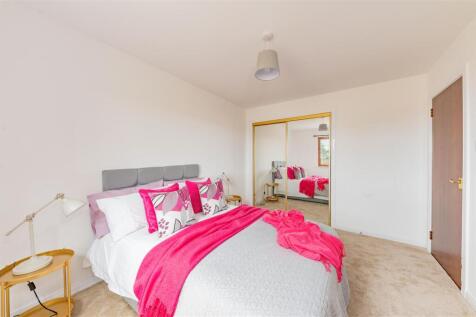 2 Westcroft Cottages Carmylie-17.JPG