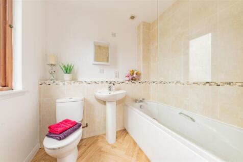 2 Westcroft Cottages Carmylie-15.JPG