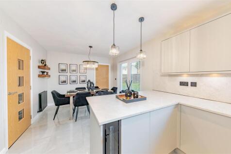 32 Castleview Place Dundee-29.JPG