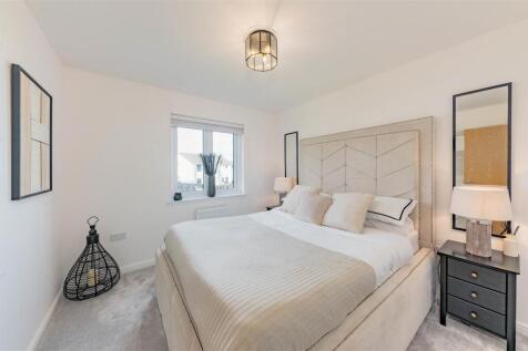 32 Castleview Place Dundee-15.JPG