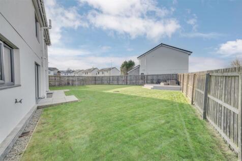 32 Castleview Place Dundee-31.JPG