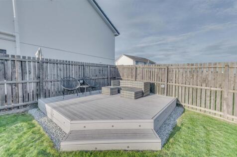32 Castleview Place Dundee-32.JPG